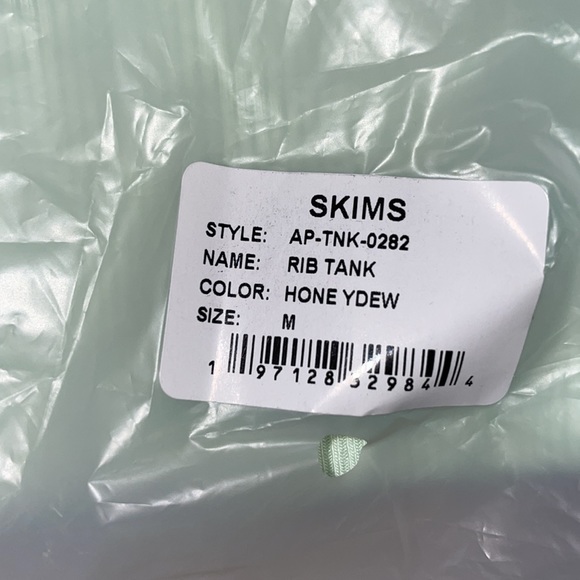 🔥NWT (SET) SKIMS Soft Lounge Tank & Boxer Honeydew 🍈🍈🍈 - Picture 11 of 16